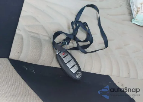 2021 Nissan Kicks Sv Xtronic Cvt z USA, uszkodzony, nr VIN 3N1CP5CVXML532705